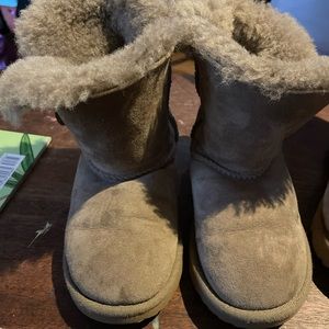 UGG 2 pairs